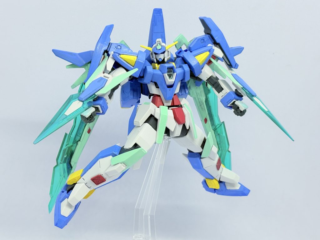 両腕に携えるビーム短剣「シグルブレイドノトス」。