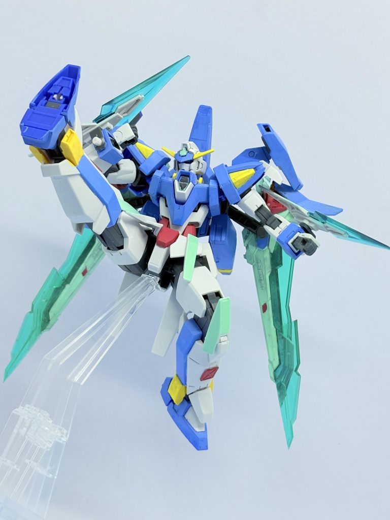 これと肉弾戦だけでも生半可なビルドファイターでは太刀打ち出来ないほどの戦闘力を身に付けた。