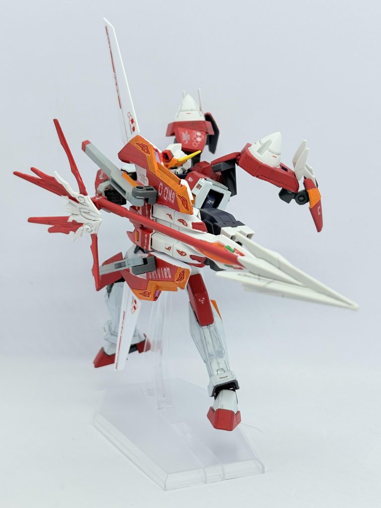 そしてシャルドガンダムAGE-00最強最大の武器として、リアアーマーとGNロンゴミアント、GNクラレントとGNフェニックスライザーを合体させた超大型弓「GNフェイルノート」を持つ。
