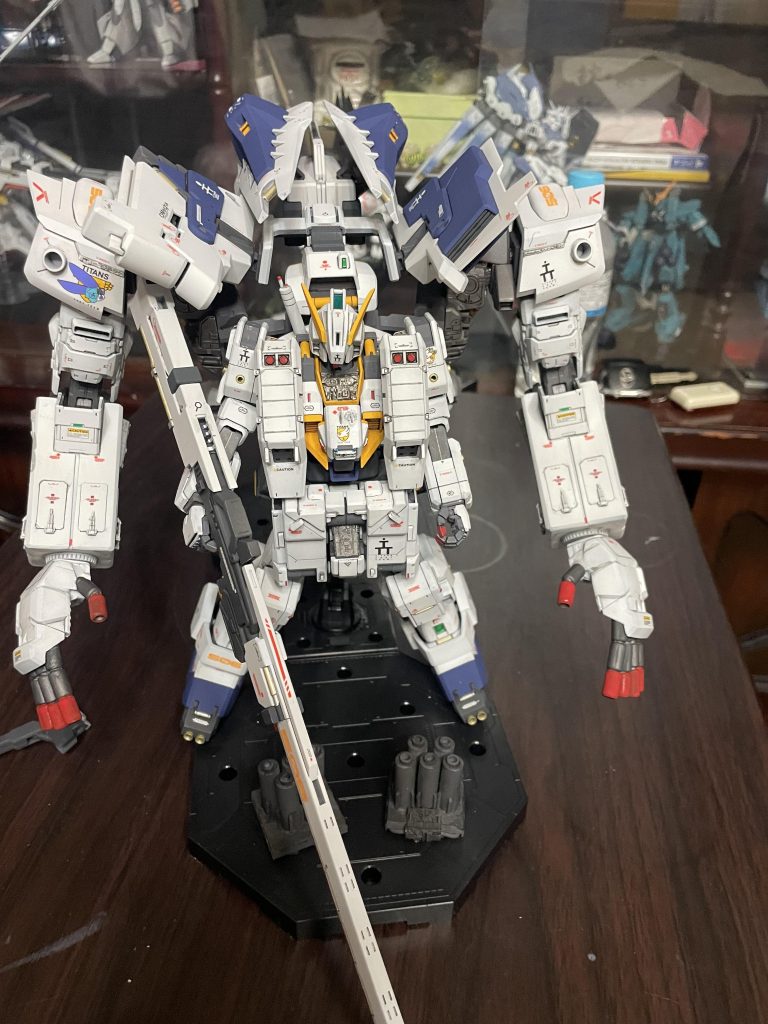 ブースターシールド2機をフルドドに装備。レッドチップ、外装追加です。