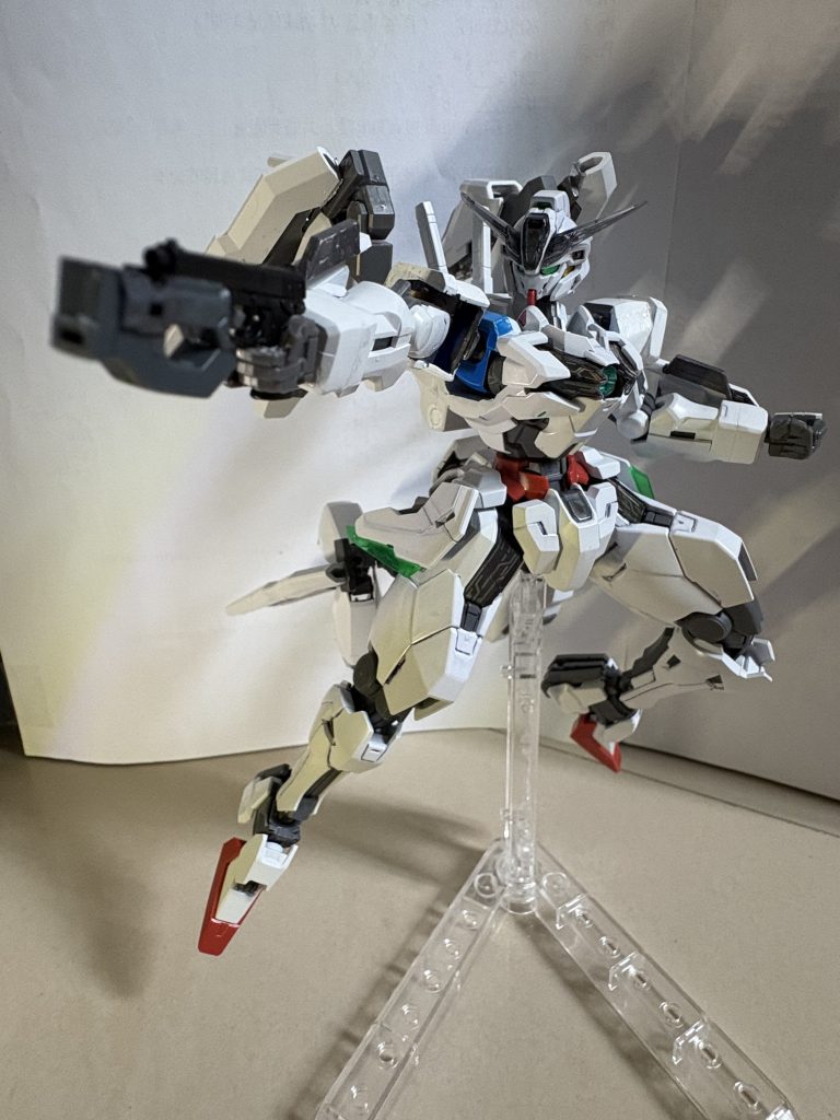 ガンダムイリス (Gundam Iris)