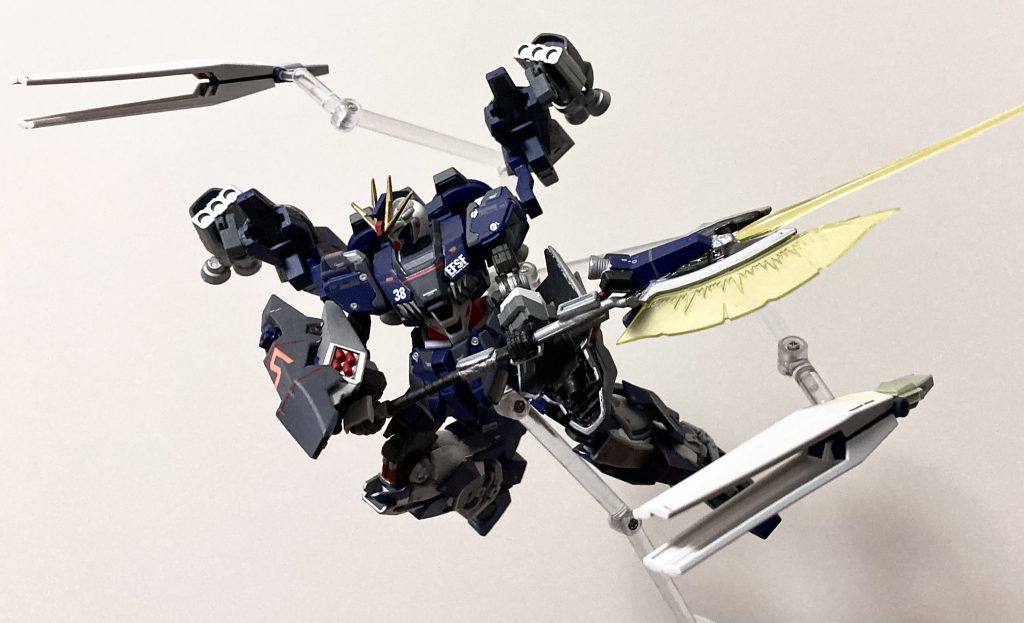 ブーストジャベリンとインコムで攻撃!割と綺麗に撮れた一枚 早く機種変したい、、(ずっとSEで機種変更してない)