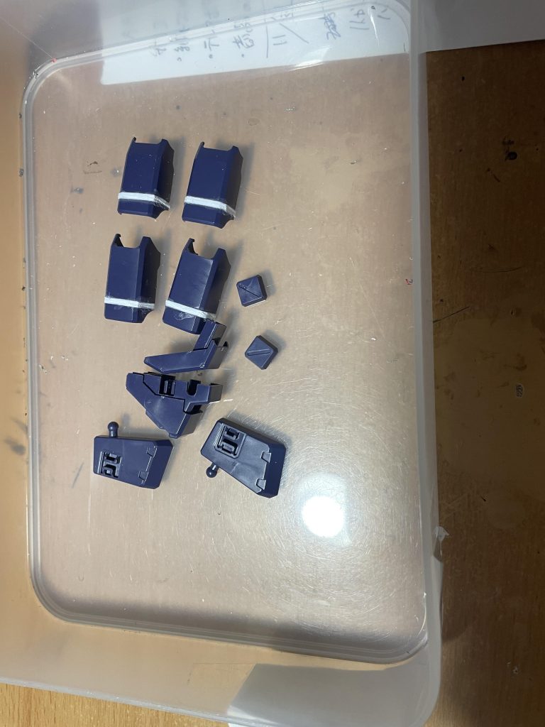 太ももは2mm延長。