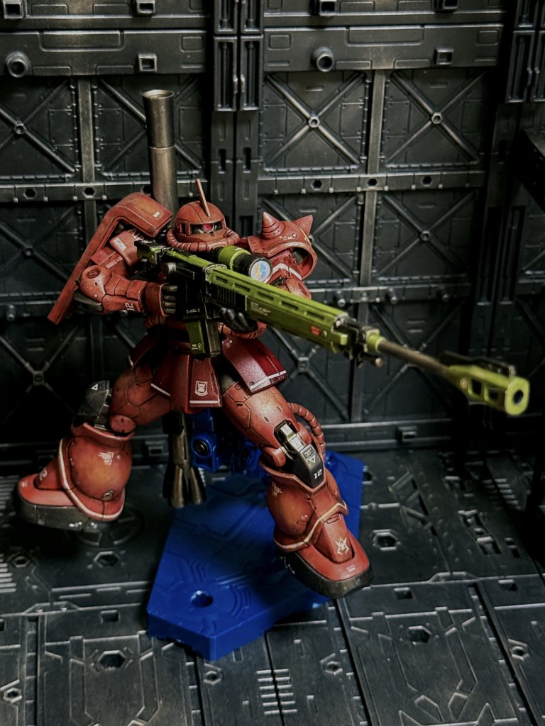 スコープは100均の偏光するテープ貼ってレジン流しこんでます。