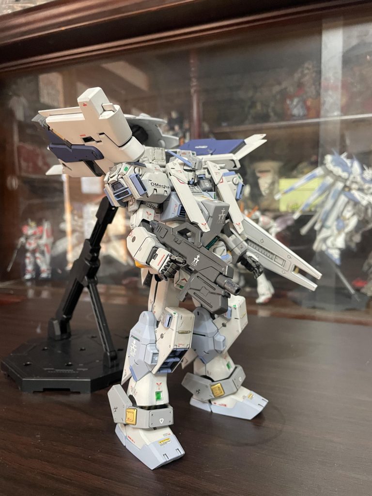 フルドドからの胸部センサーユニットは形が気に入らないので、カットして使いました。