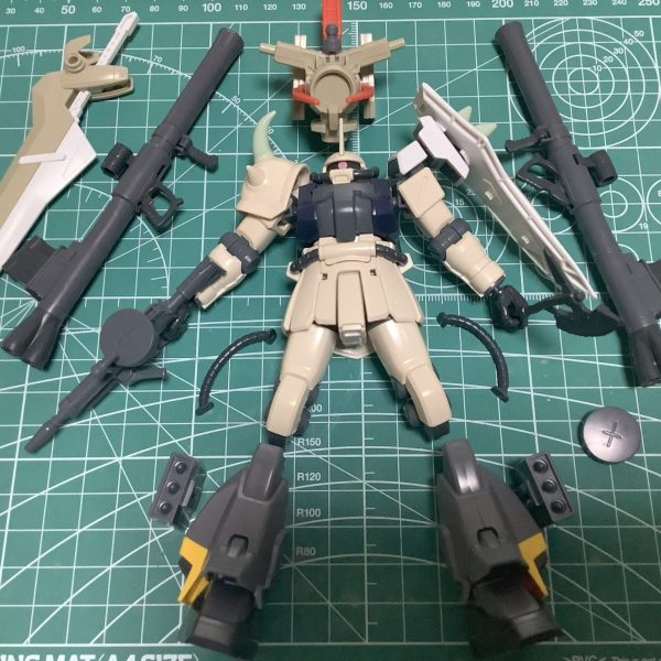 スローネが手に入ったので改造再開のザク太陽炉は何とかなったけどウォーリア(ファントム)とF2の脚の規格合わな過ぎてどうしたものか考え中（1枚目）