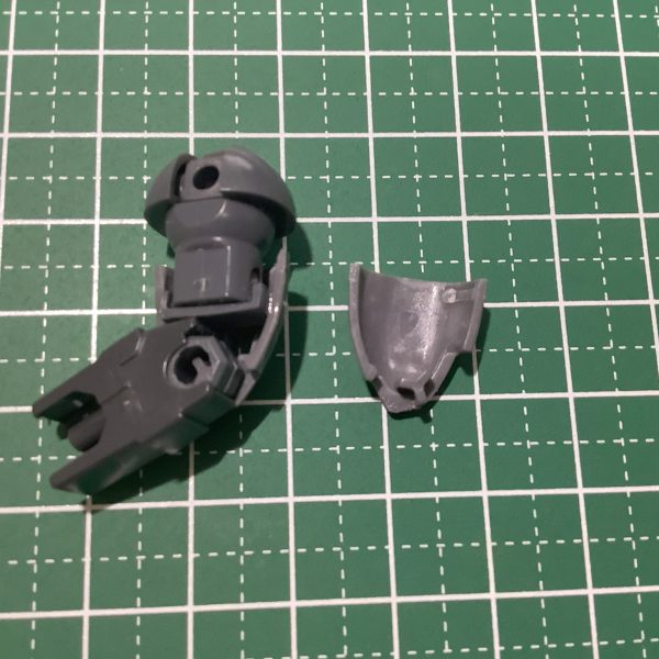 一番のネックだったウォーリア(ファントム)の足がF2に付けられたからあとはもうどうなってもいいや（3枚目）