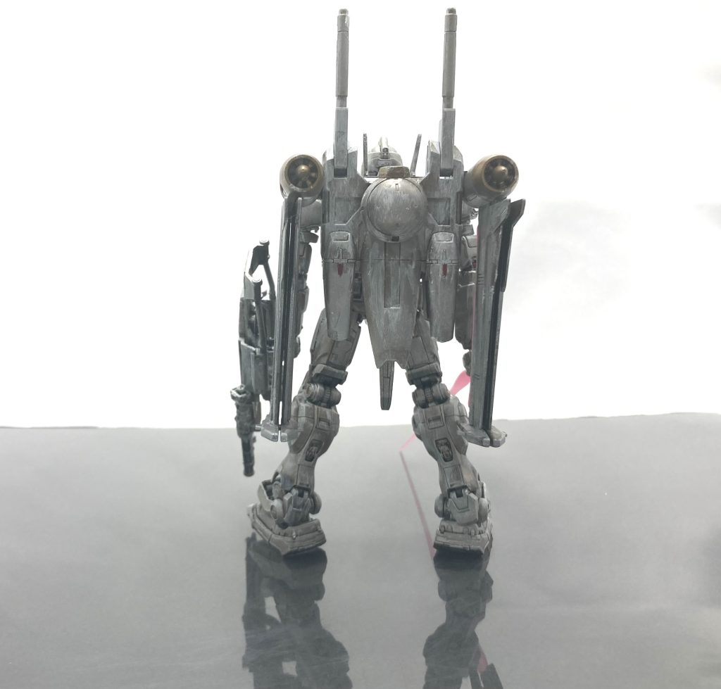 バックパックに接続するためジャスティスナイトからアタッチを