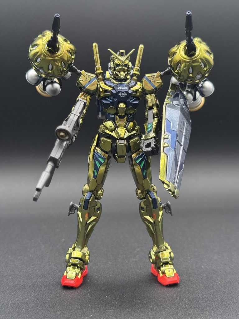 今回初めて、ボーンペイントのメッキで塗装してみました！ボディの色は、ガイアノーツのプリズムブルーブラックです。