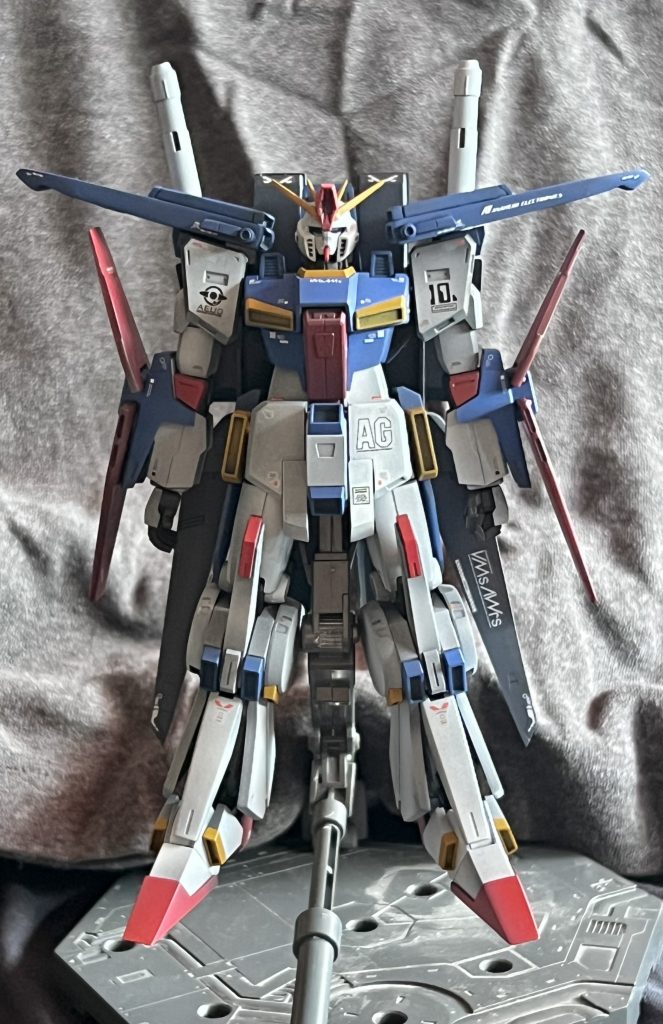 正面強化型ZZといえば私の印象はバリグナーの様なアレンジの効いた体型のZZといった感じでした😅