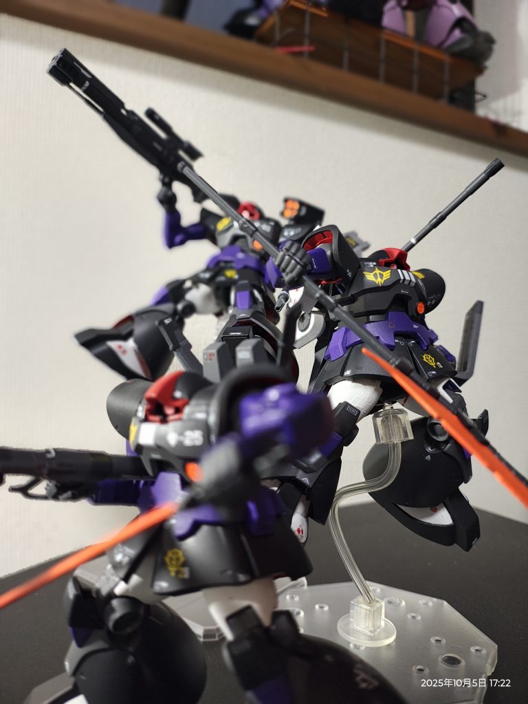 黒い三連星