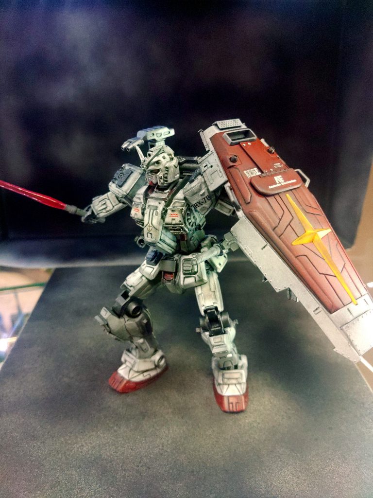 プラ板や何か色々と、いっぱい気の向くままに付けました😁💦こてこてになりましたね😂笑