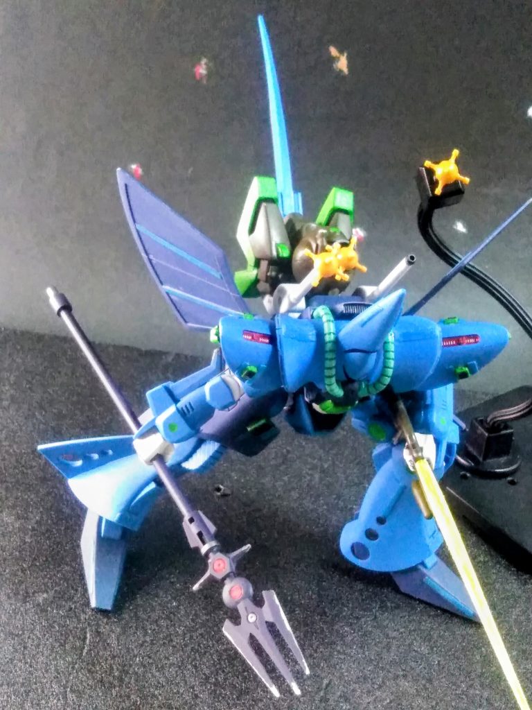 『ケロっピ🐸ユニット』は『ハイドボンブ(浮遊機雷、ギャンのアレ)』の出射装置が内蔵されています 😚👏👏👏「ハイドボンブ」のペットネームですか❓😋『ギョラン』と、名付けられておりますネ🐟🥚