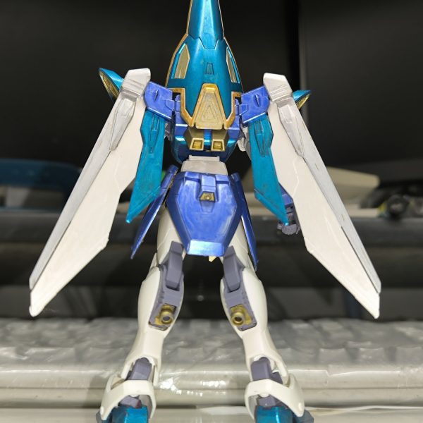 コレが噂の『自爆をすると死ぬほど痛いぞガンダム』ですね♪(笑) と、当初まんまパチ組むはずがランナー見てたら