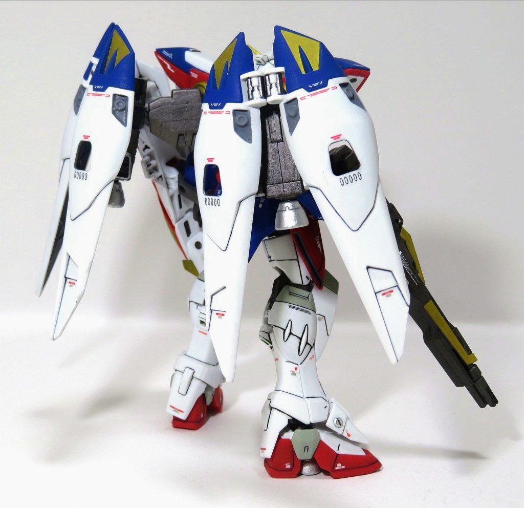 足周りは、差し色でガルグレーを使用しました。