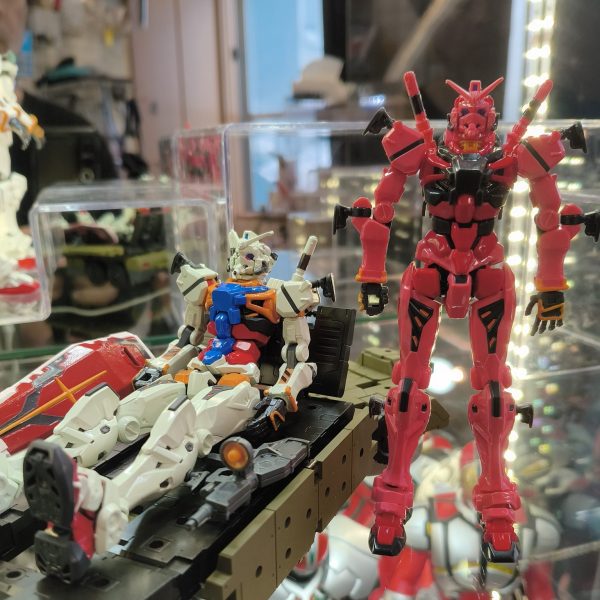 キャンディ塗装で白と赤並べてみた