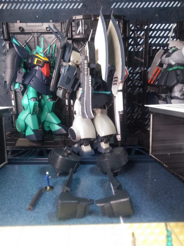 偽装完了 😜上記にある様に、コノ子からこの物語に合わせて『チャイカ』へと転生さたのです 😁なので《《《『改造したディジェ』が『チャイカ』に見えれば嬉しいな！》》》と、成るわけで 😒 ﾒﾝﾄﾞｸｻｲﾔﾂソレっぽく『チャイカ』に見て貰えてイタのでしたら《《《大成功》》》👍😤💨💨