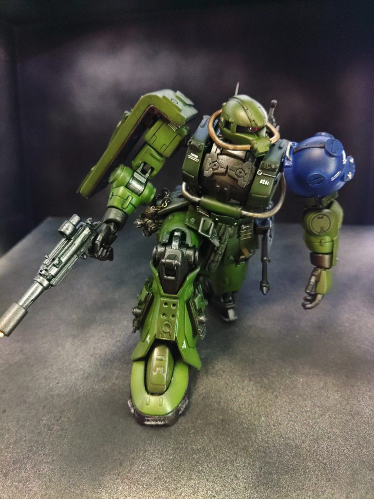 ディテールアップは、今ハマってる戦車の部品をつけてます✨