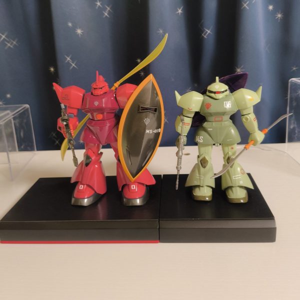 旧キットとHG