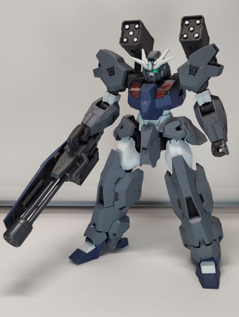 全身です、ミサイルポッドが良く似合う