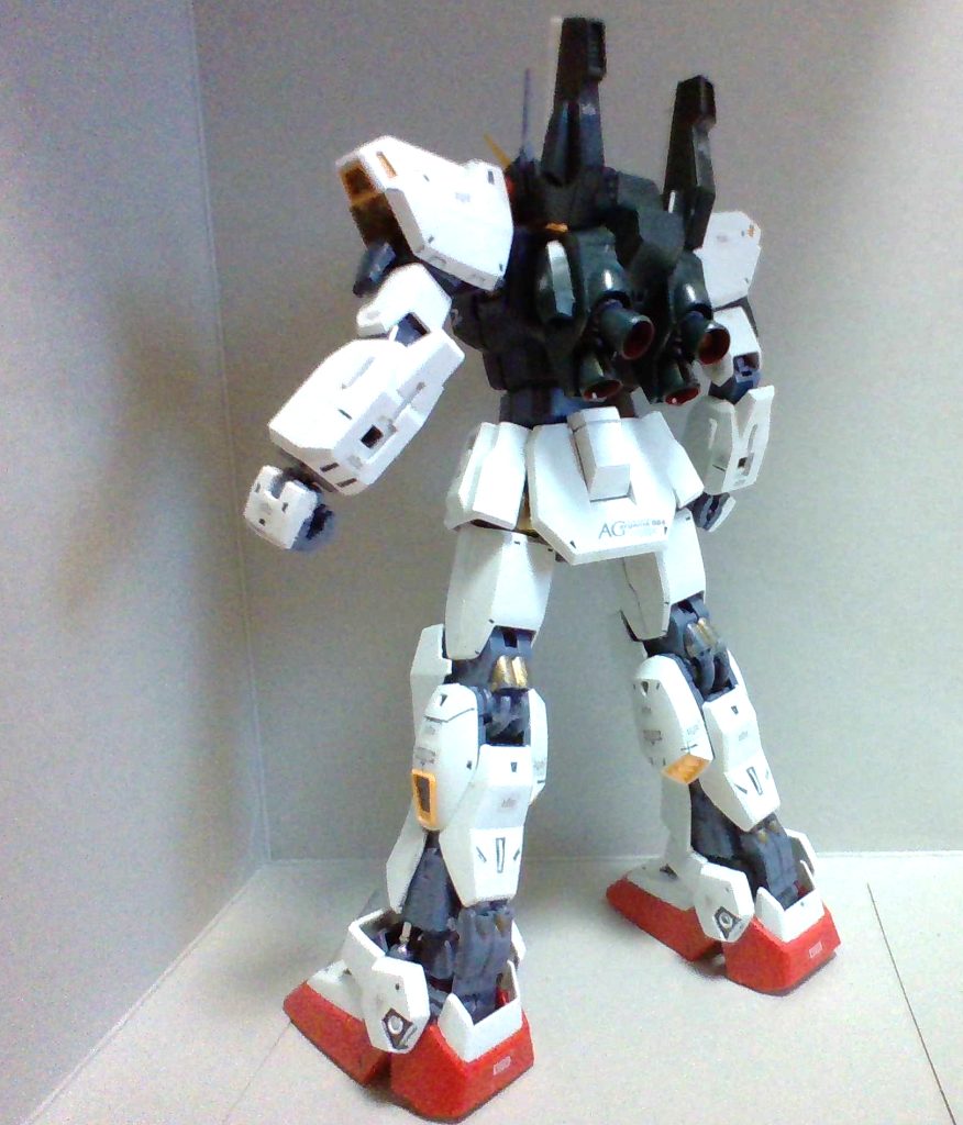 背面ところどころパーツ紛失