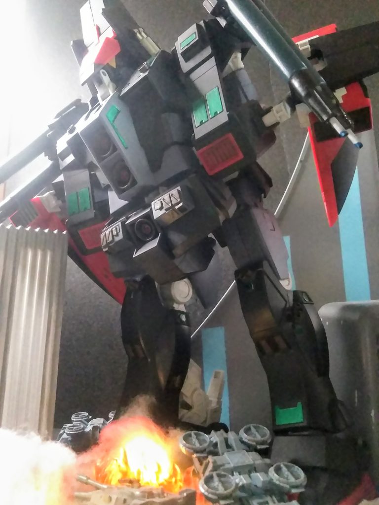 さぁ⤴️開幕です 🤩🎶毎回講釈垂れてんだから、"あらすじ、解説"なんて、書き込む必要無くナクない❓🙄と!ナリますよね 😏 まぁ、ヤらないとナンカアレなんで、御許しを 🙇さて!男の子♂️なら、絶対?大好き??😍💓💓『 サイコ・ガンダム』を投入です 🤗