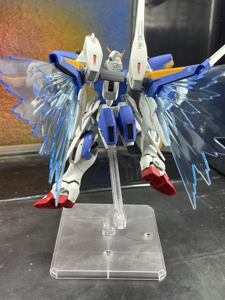 プレバンで購入した翼も付けてみました。そのうちMGにもチャレンジしてみたいですね。