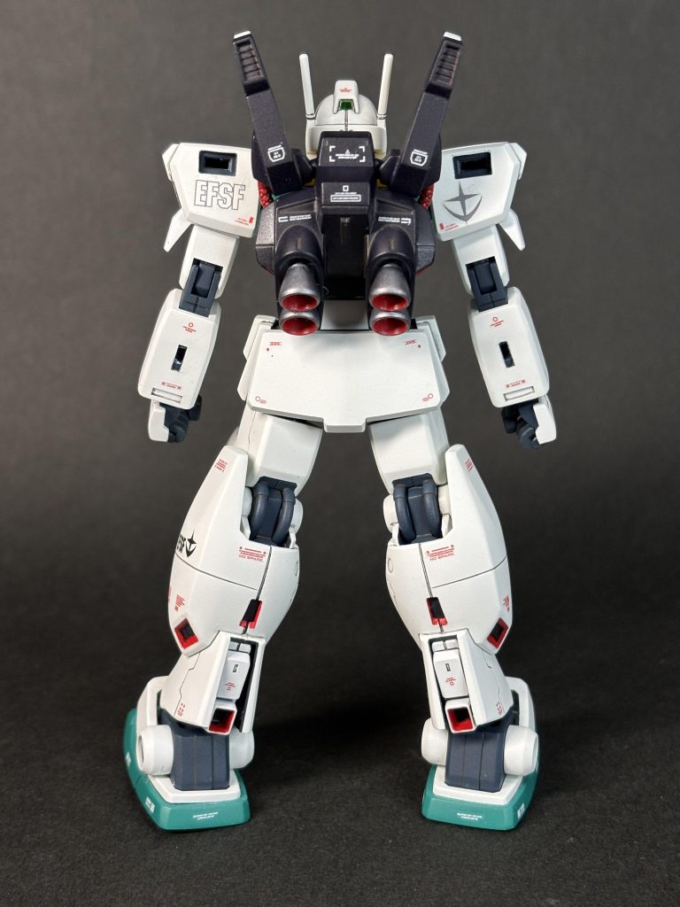 ガンダムmk-II簡易版バックパック。ユニコーンVerは尾てい骨部とふくらはぎのバーニアの形が違う。