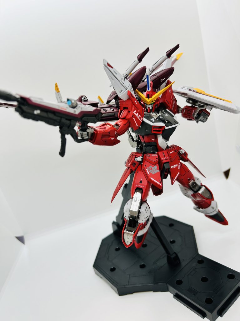 射撃ポーズ！ファトゥム、邪魔！