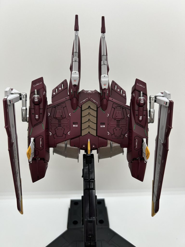 プラ板で作るレッドチップ代わりに、色付きのシャーペンの芯を使うと楽、と何処かで読んだので即パクりました🤗これは緑の芯。