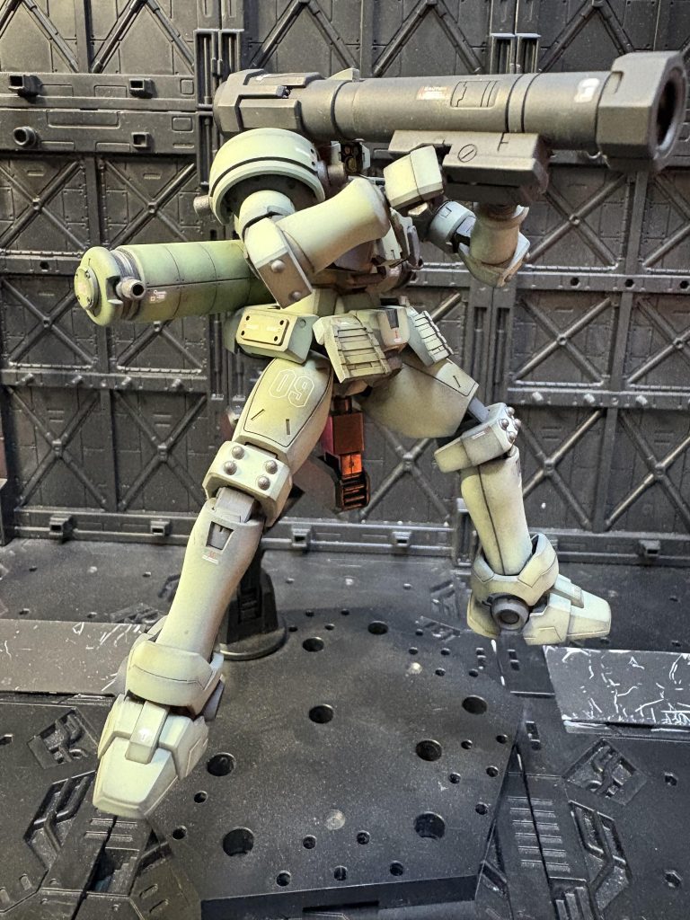 宇宙ユニット、バズーカ装備ー。