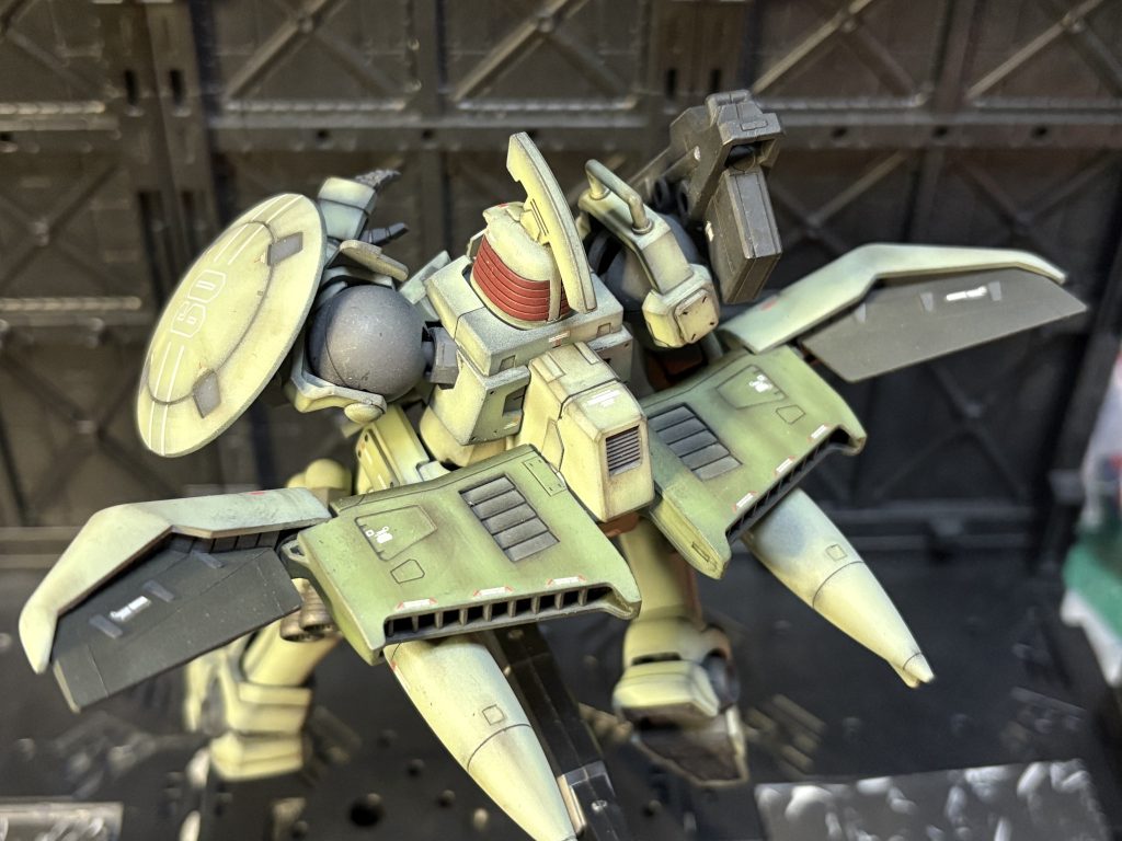 飛行形態、うしろー。