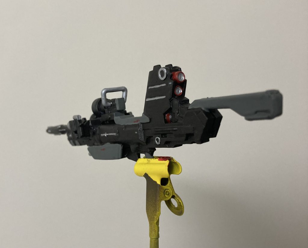 弾を赤く塗ったのは英断