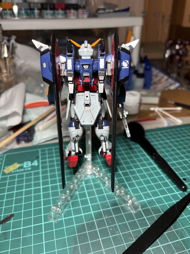 イモジャの羽の向きを変えてフリーダムのにin！途中で折れてちょっと曲がっちゃった…