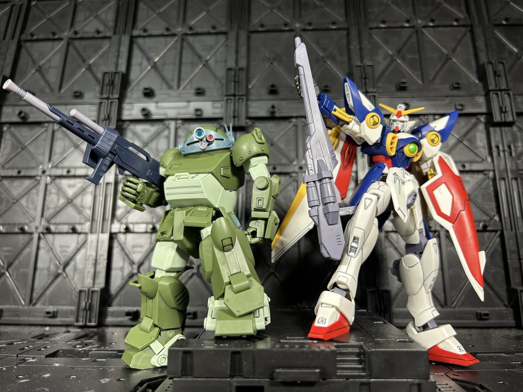 作品名：EGウイングとたまたま数日前買ったスコープドッグ<p>第二次スーパーロボット大戦Z破壊編　繋がり うーん、コードギアスの紅蓮も並べたい （伝わるかな？</p>
