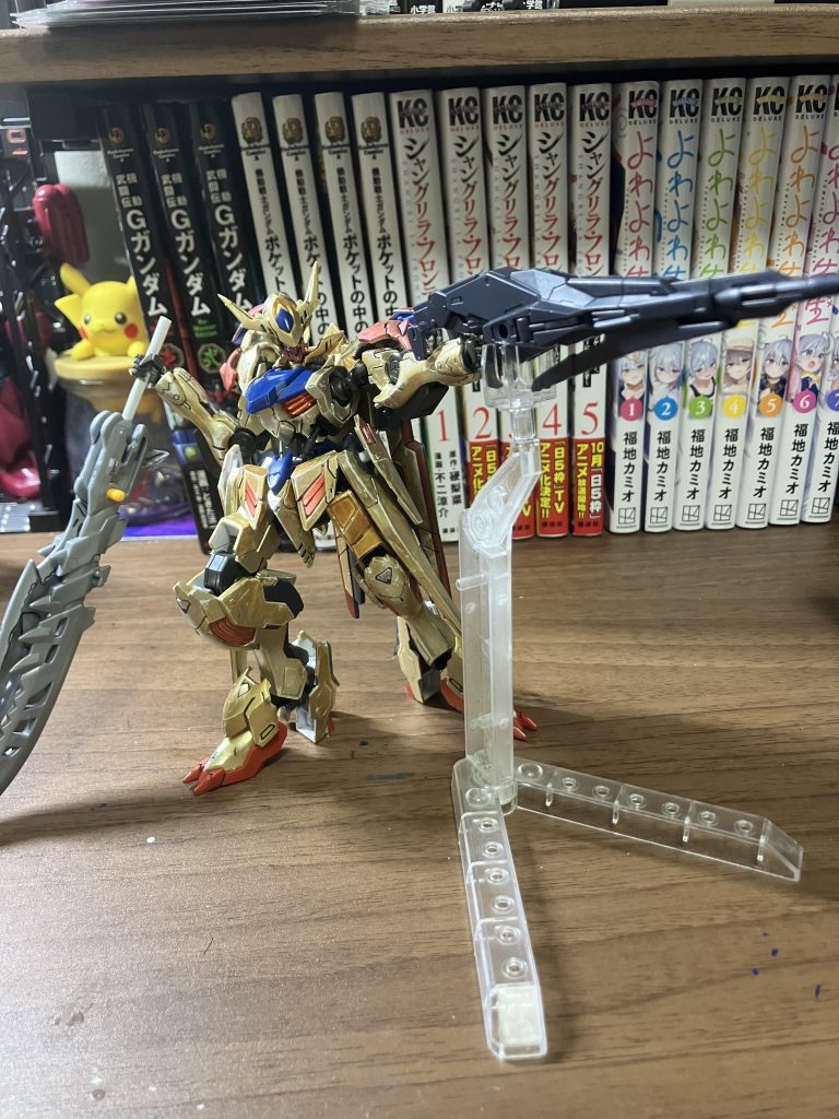 ライフルも装備させて遠距離攻撃も可能にさせたでござる、やっぱりバルバトスは近距離って感じがするでござるが遠距離攻撃の手段もあった方がええでござるよなぁ