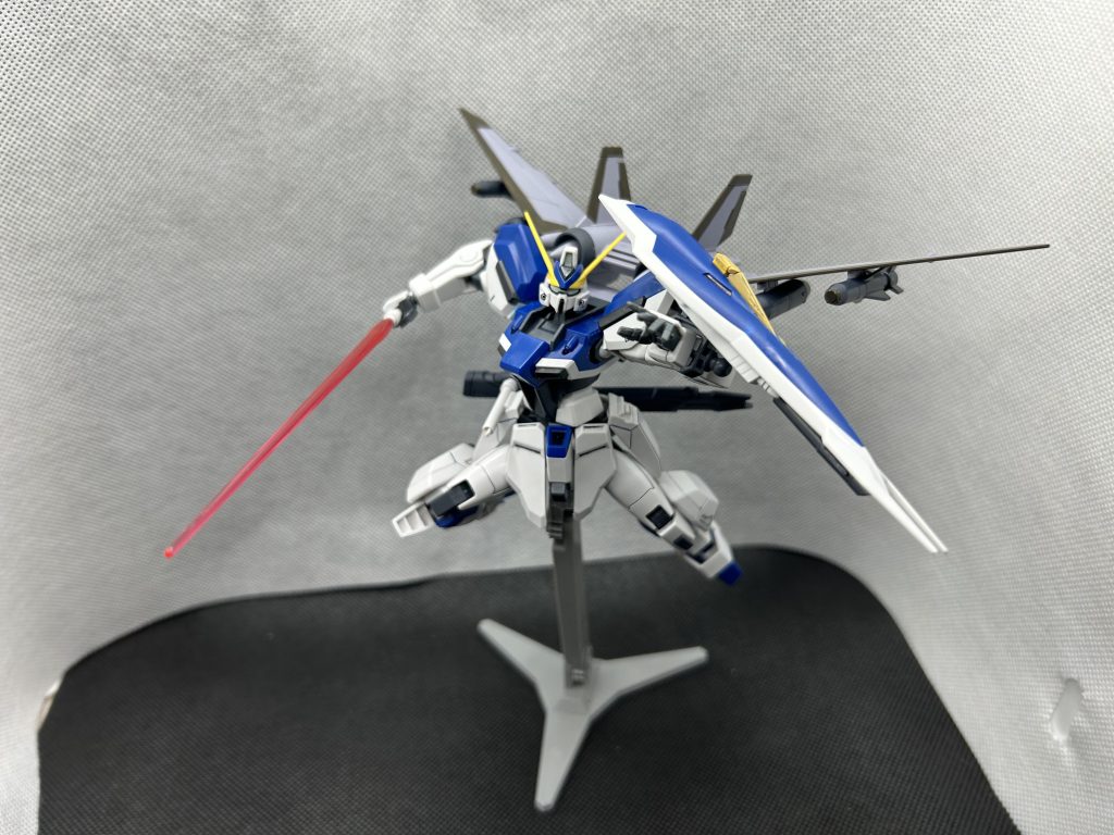 やっぱ平手パーツがあるとポーズの表情物凄く変わりますね。(gundam-kao6)