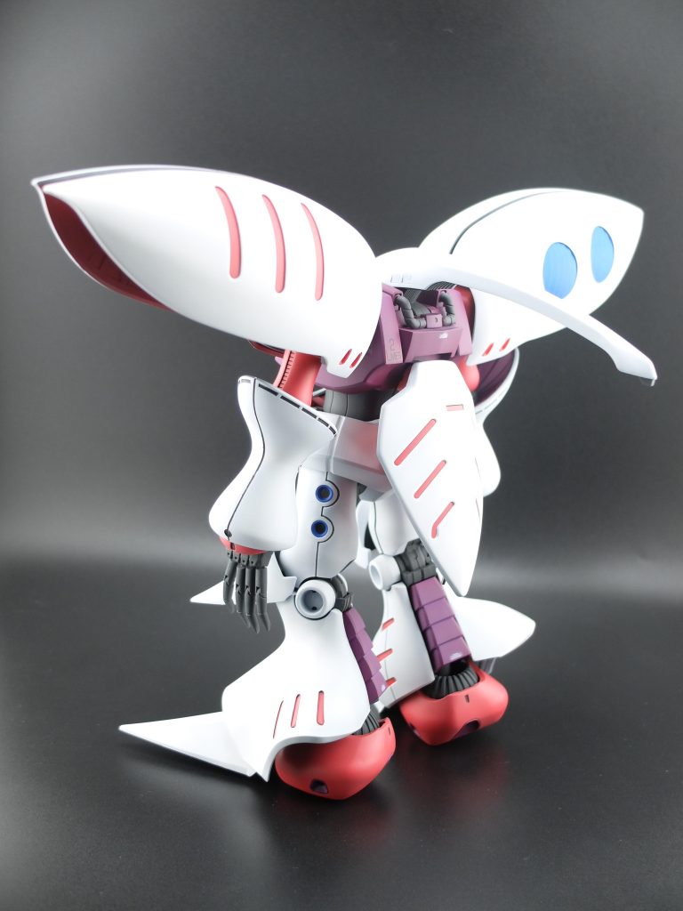 いつものアングル③特別面白みはないですが、キュベレイっていじるとこもそんなないような…。これをディテールアップやアレンジできるモデラーの皆様本当に凄いです。センスがない自分には無理🫠