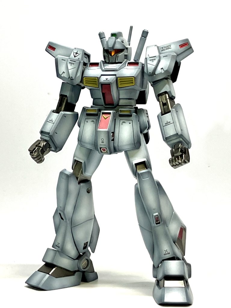 通常のジムカスタムに比べて少しがっちりとした印象があり良い感じです！