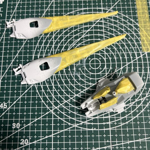 効率無視で、その日の気分で塗装をしたり改修したり、いろんな部位を仕上げています。（4枚目）