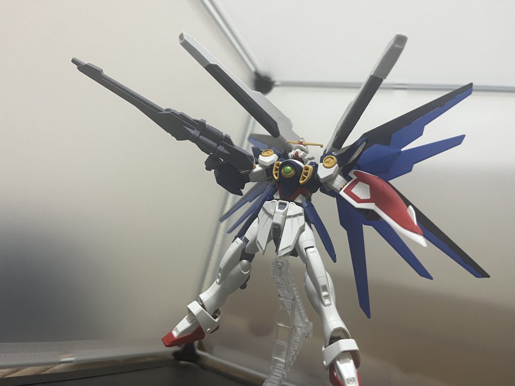 第1話–3枚目/制作者：Castagnier