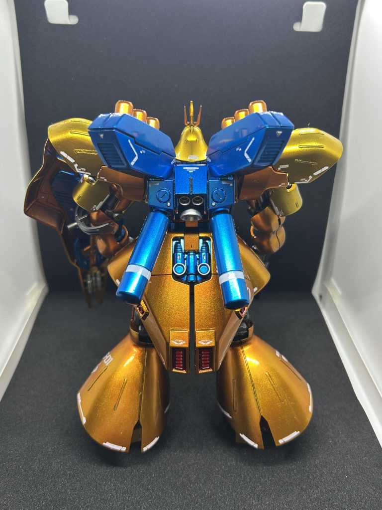 サザビー(クワトロ・バジーナ機)–5枚目/制作者：ツカサ