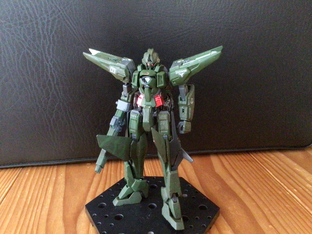 今度ミサイルや爆撃用ポッドを作ってつけてみようと思います。