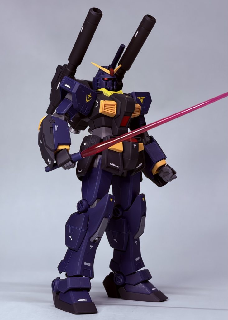 こちらの方がシンプルな武装で好きでもあったりする。