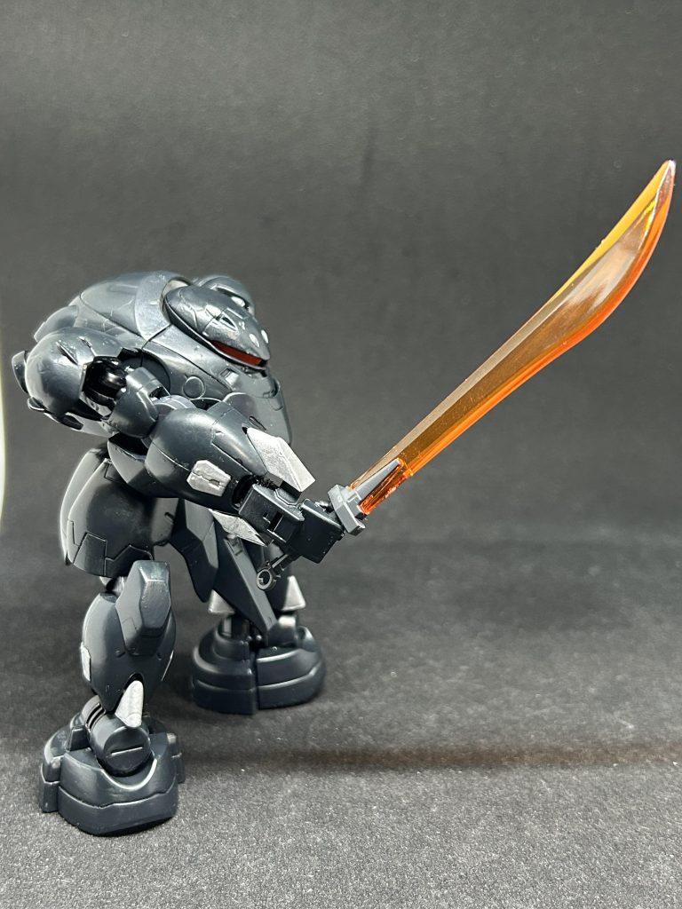 ヒートサーベルを選んだ理由はこのロディ触ってる時にたまたまあるゲームの鉄の巨大ロボみて選んだのもあります。