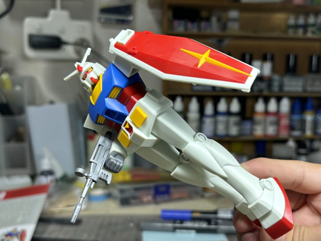 白　い　悪　魔–5枚目/制作者：Asian