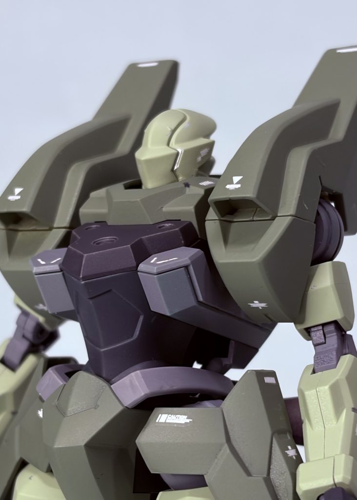 鉄血キットはあまり持っていませんがちょこちょい作っていこうと思います。