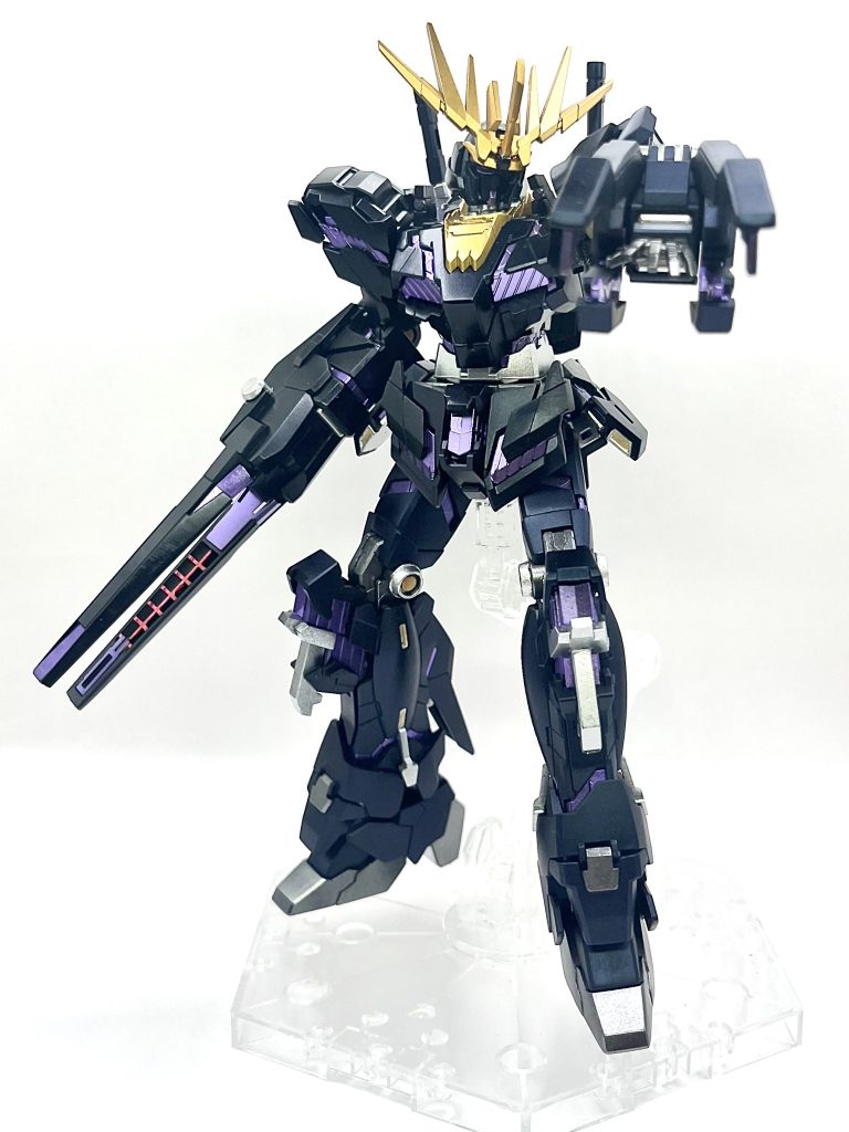 サイコフレーム部はカラーチェンジ。以前どこかで見た色で、いつかやって見たかった配色です。