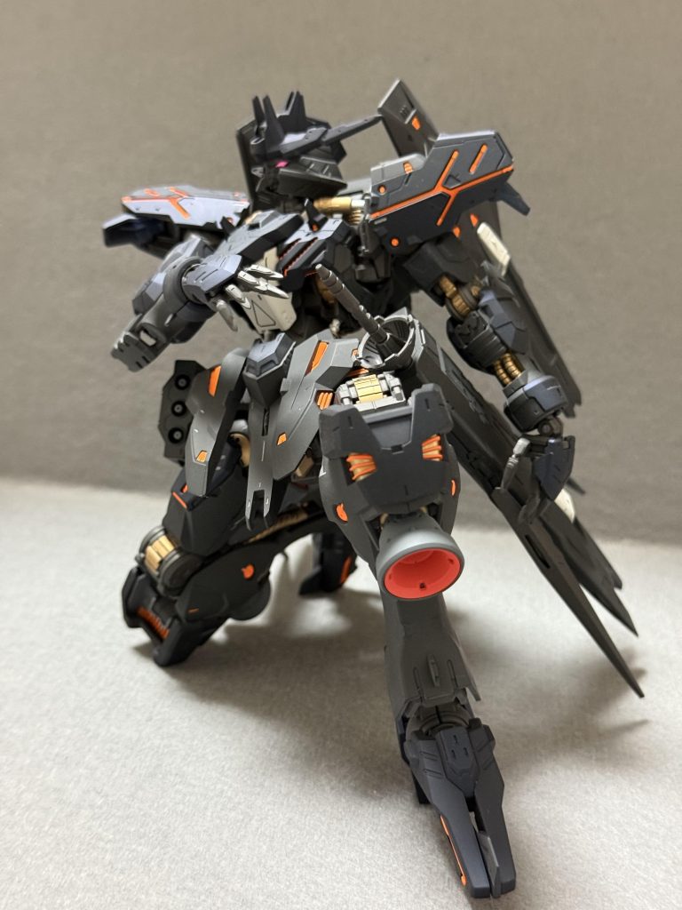 やっぱMGの完成度凄いですねディテールもめっちゃ多くて途中で塗り分けやめちゃいましたヽ(￣д￣;)ノ=3=3=3