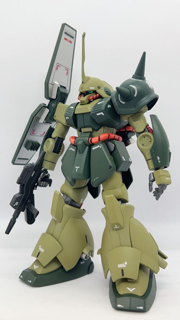 こうしてみるとツノが意外と長いですね。